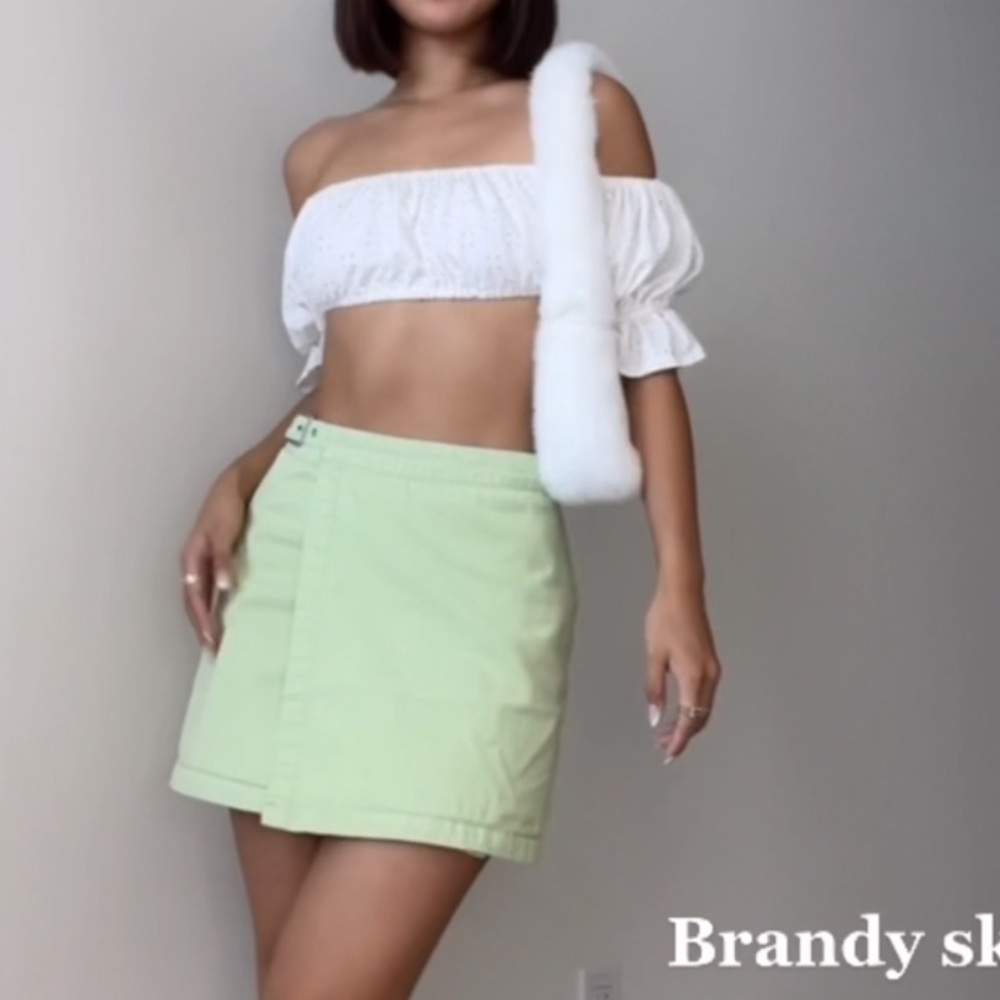Brandy Melville mini skirt green